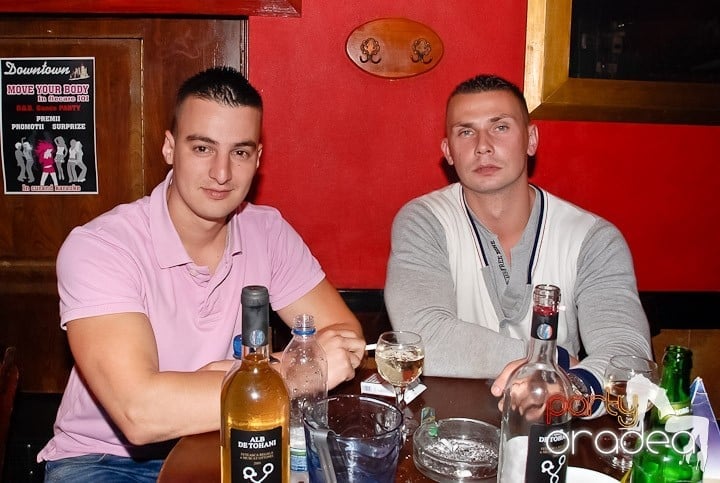 Sfârşit de săptămână cu distracţie şi muzică bună în Downtown,