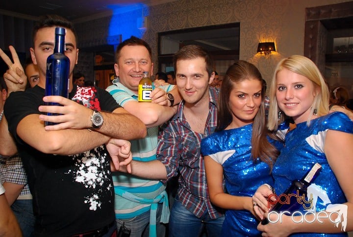 SKYY Party @ Kadó,