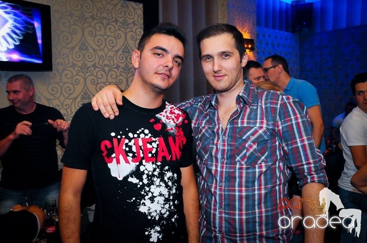 SKYY Party @ Kadó,
