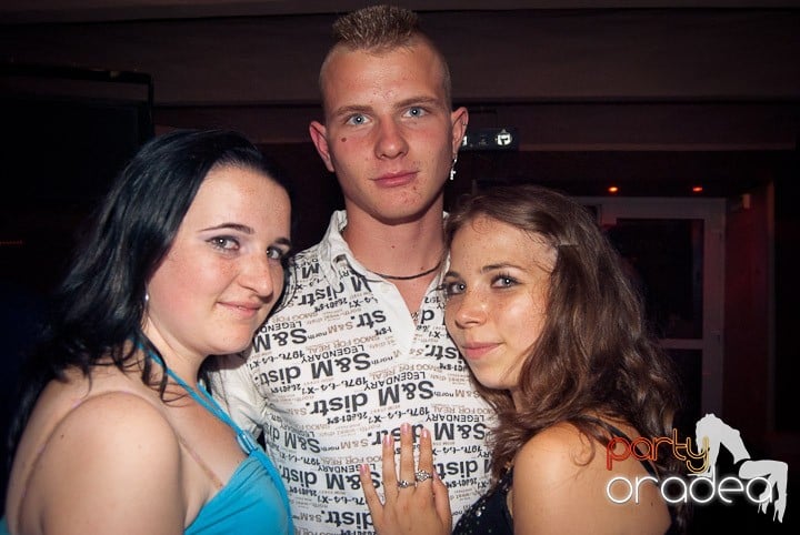 Sombrita de Tequila Party în Seven,