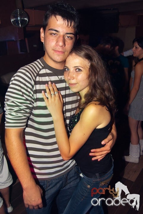 Sombrita de Tequila Party în Seven,