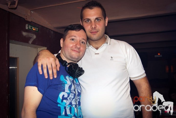 Sombrita de Tequila Party în Seven,