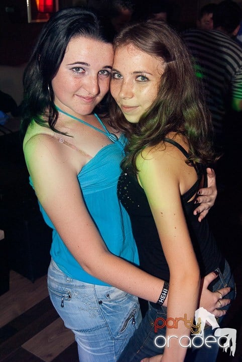 Sombrita de Tequila Party în Seven,