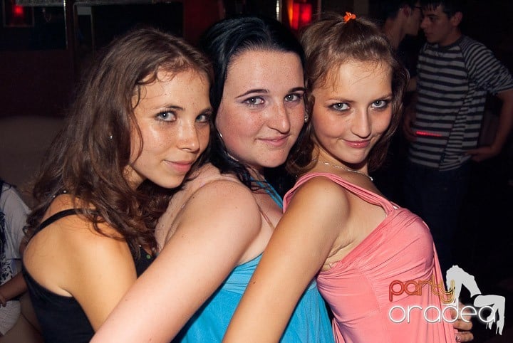 Sombrita de Tequila Party în Seven,