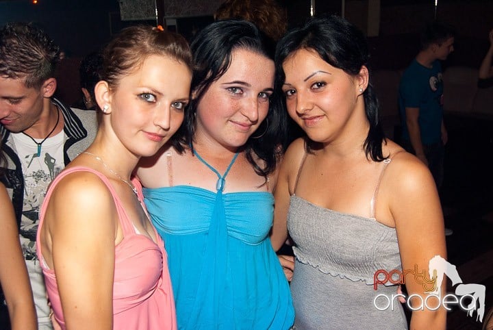 Sombrita de Tequila Party în Seven,