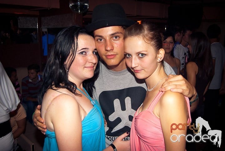 Sombrita de Tequila Party în Seven,