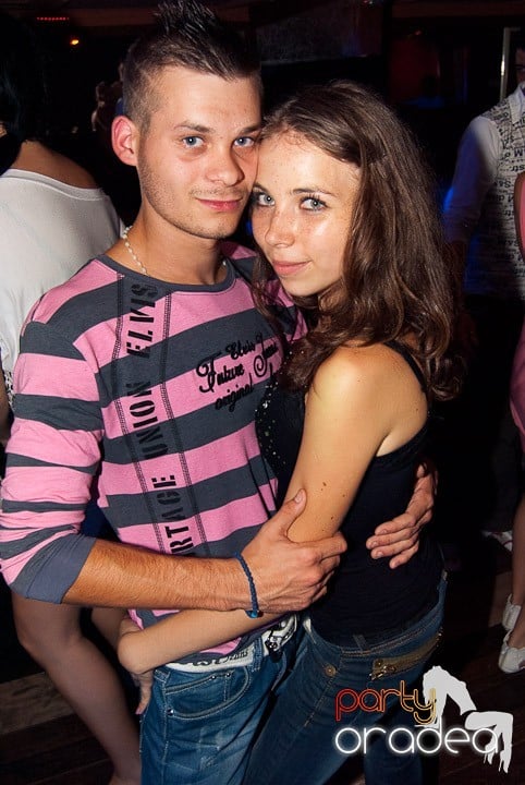 Sombrita de Tequila Party în Seven,