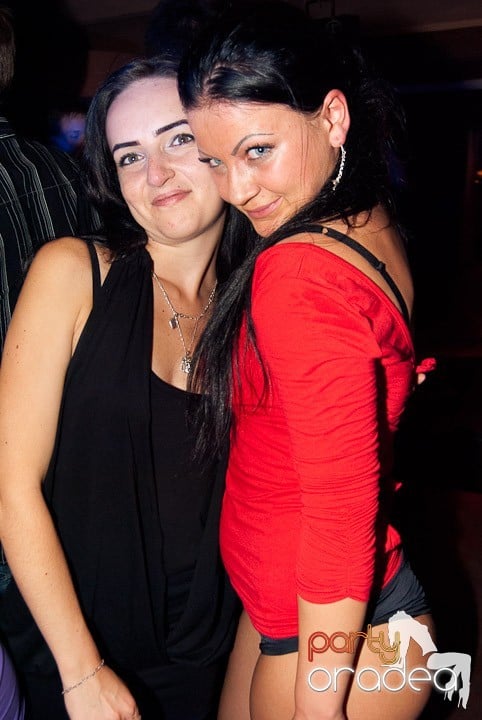 Sombrita de Tequila Party în Seven,