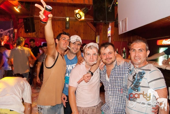 Spumă party cu AM DJ @ Disco Faház, 
