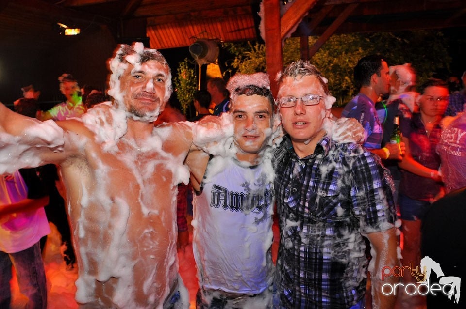 Spumă party în Disco Faház,