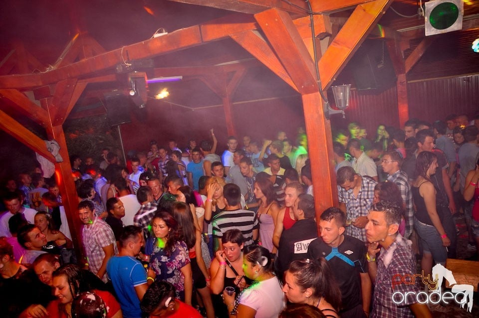 Spumă party în Disco Faház,