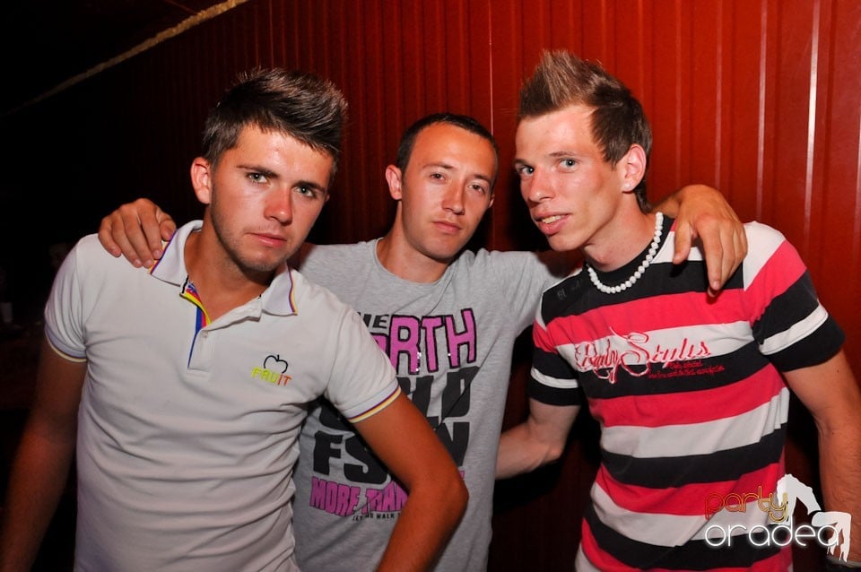 Spumă party în Disco Faház,