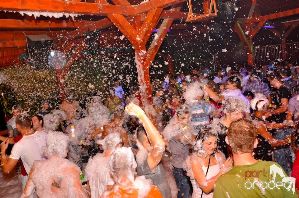 Spumă party în Disco Faház,