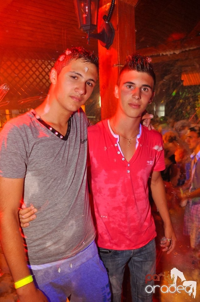 Spumă party în Disco Faház,