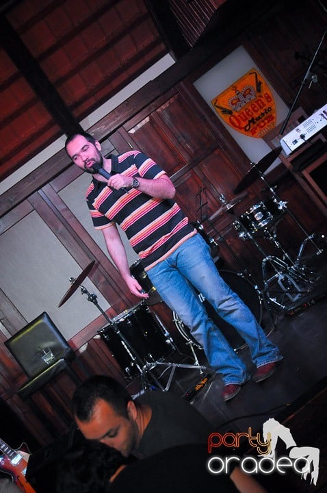 Stand-up Comedy cu Teo, Queen's Music Pub