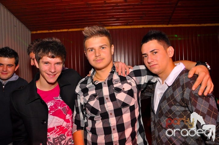 Starting Party în Disco Faház,