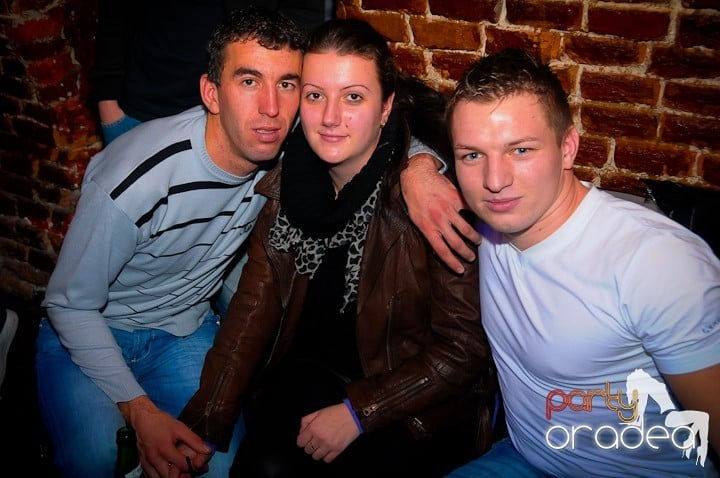 Student Party în Escape,