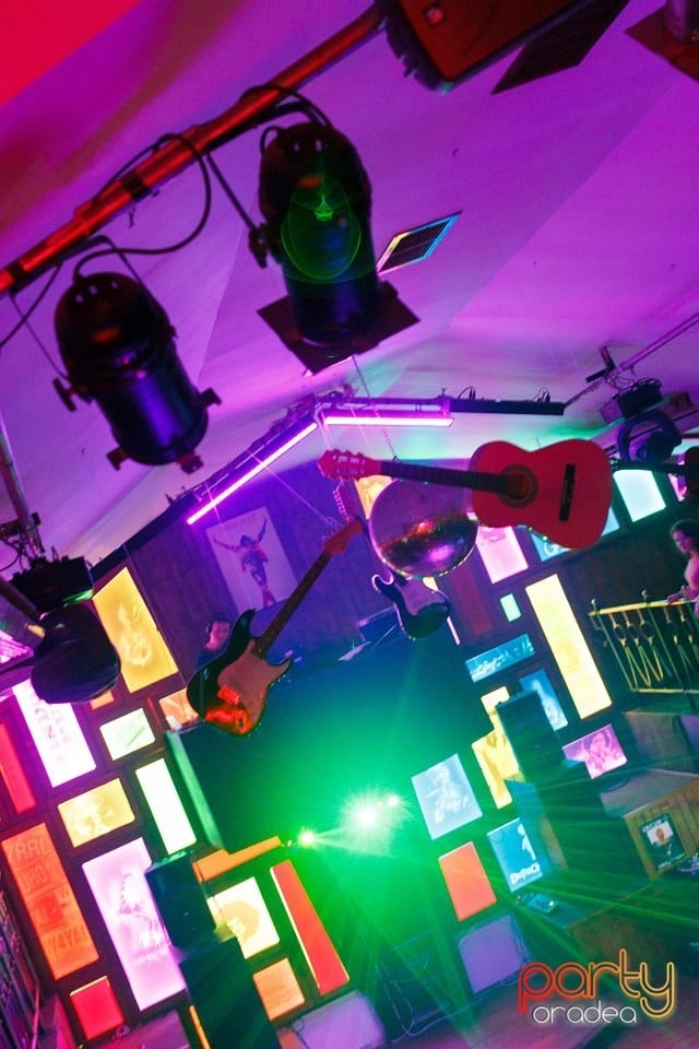 Students Night, 