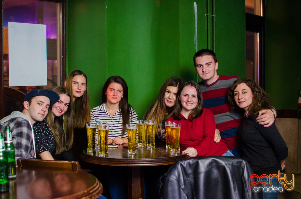 Students Party @ Green Pub, Green Pub