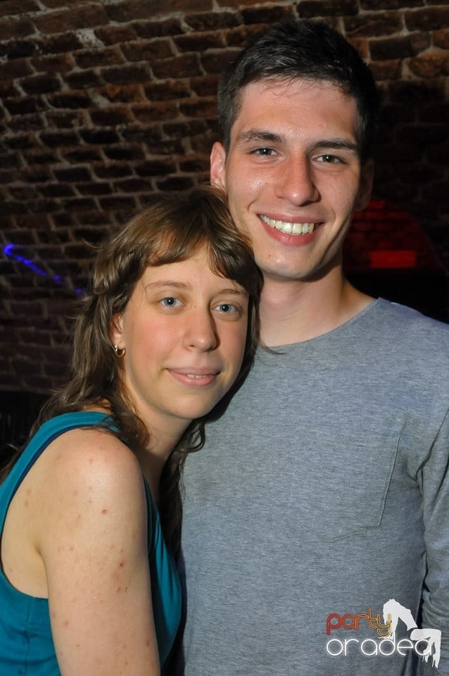 Studparty în Club Escape,