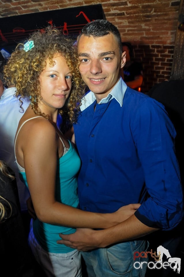 Studparty în Club Escape,