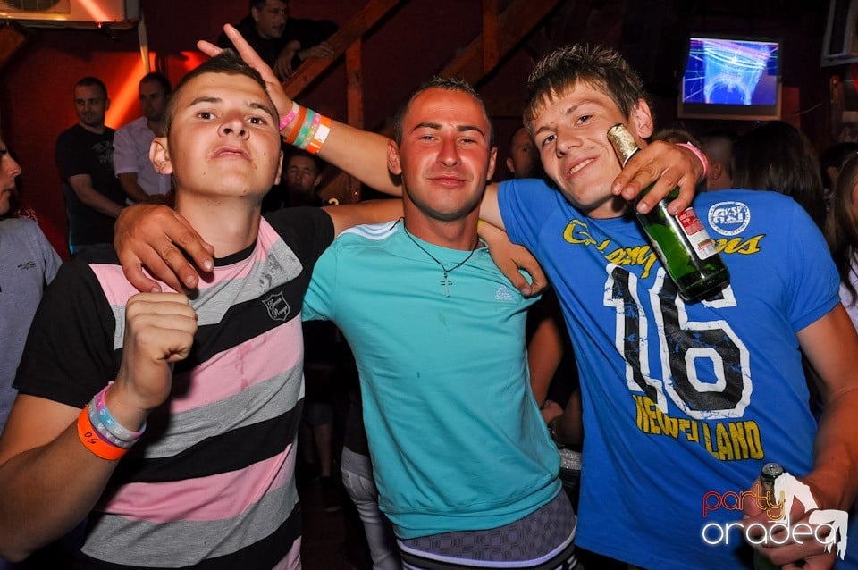 Summer Close Party în Faház,
