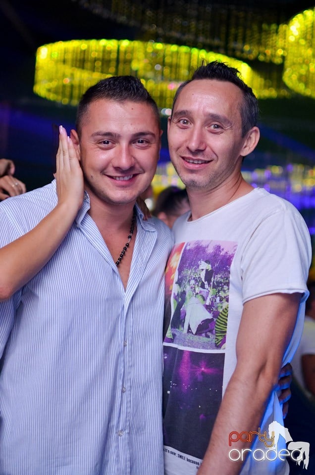 Summer Retro Night Fever @ The One,