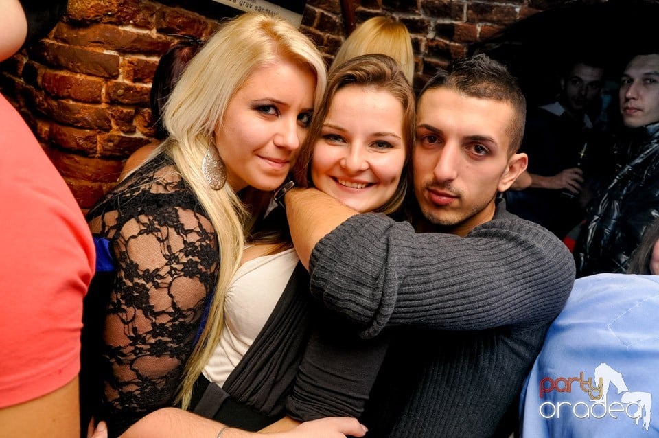 Surviviors' Night în Club Escape,