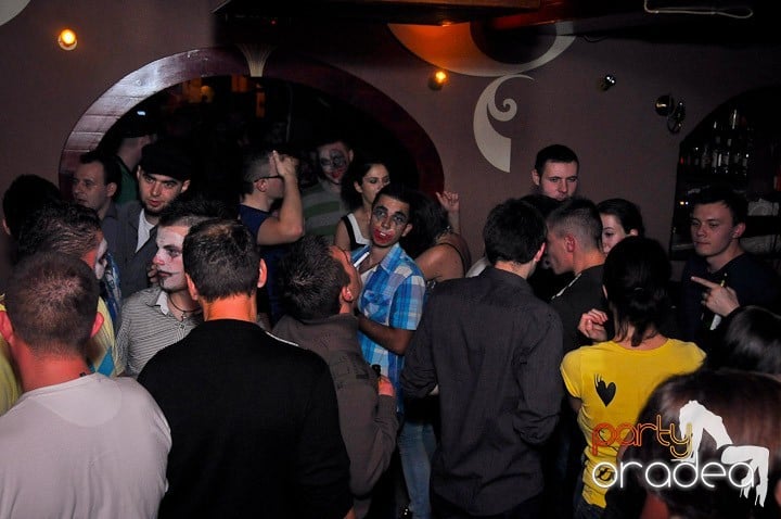 The Best Halloween Party @ Chanson,