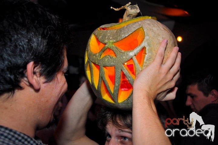 The Best Halloween Party @ Chanson,