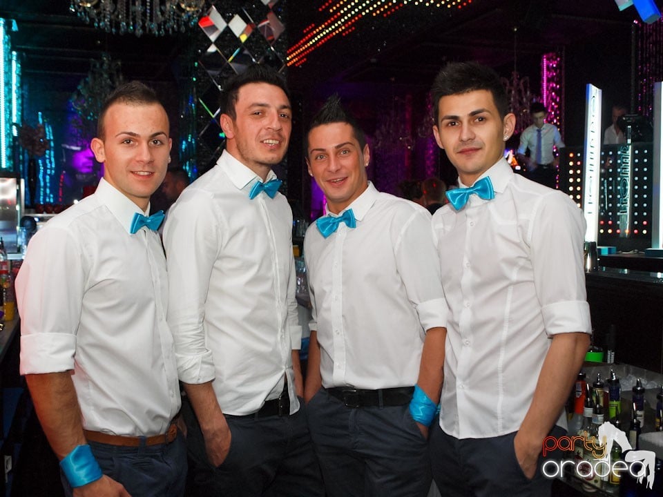 The One: Fashion Night - Titanium Angels,