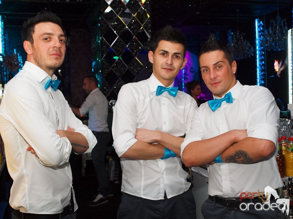 The One: Fashion Night - Titanium Angels,