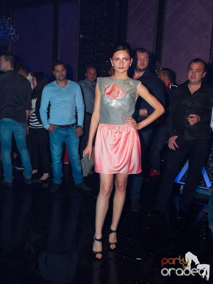 The One: Fashion Night - Titanium Angels,