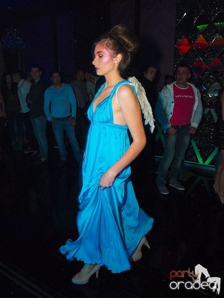 The One: Fashion Night - Titanium Angels,