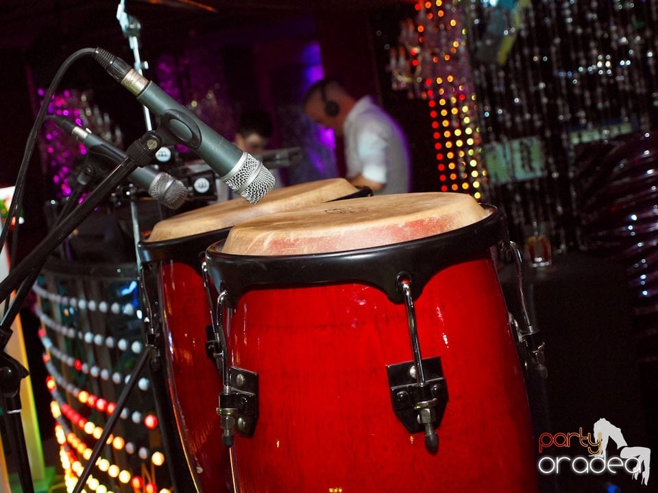 The One: Fashion Night - Titanium Angels,