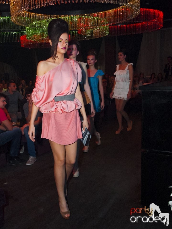 The One: Fashion Night - Titanium Angels,
