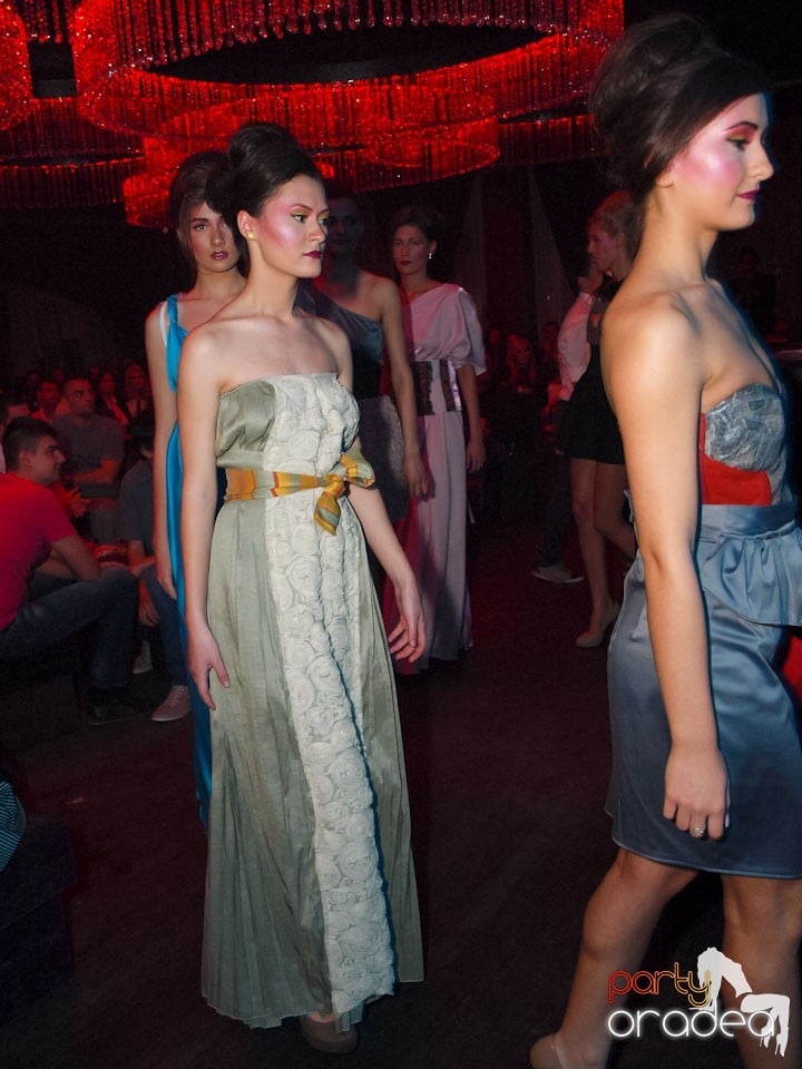 The One: Fashion Night - Titanium Angels,