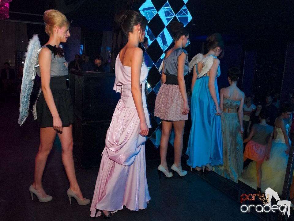 The One: Fashion Night - Titanium Angels,