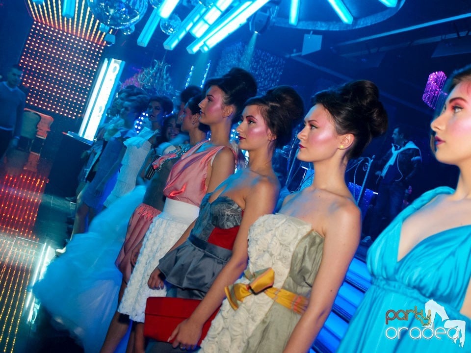 The One: Fashion Night - Titanium Angels,
