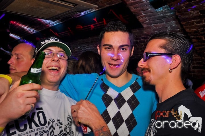 USMB Afterparty în Escape cu Bárány Attila,