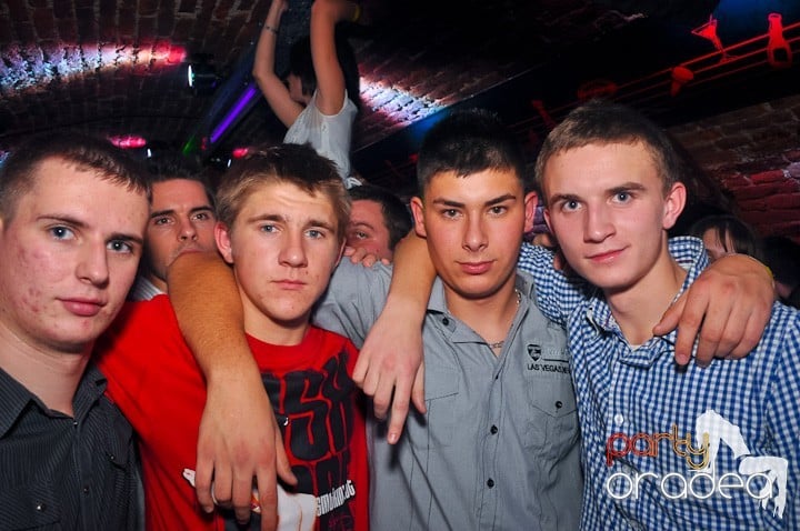 USMB Afterparty în Escape cu Bárány Attila,