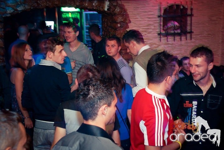 Vineri începe distracţia în Downtown,