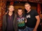 Vineri noaptea în Club Downtown