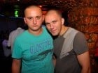 Vineri noaptea în Club Downtown