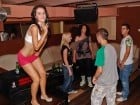Vineri noaptea în Club Seven