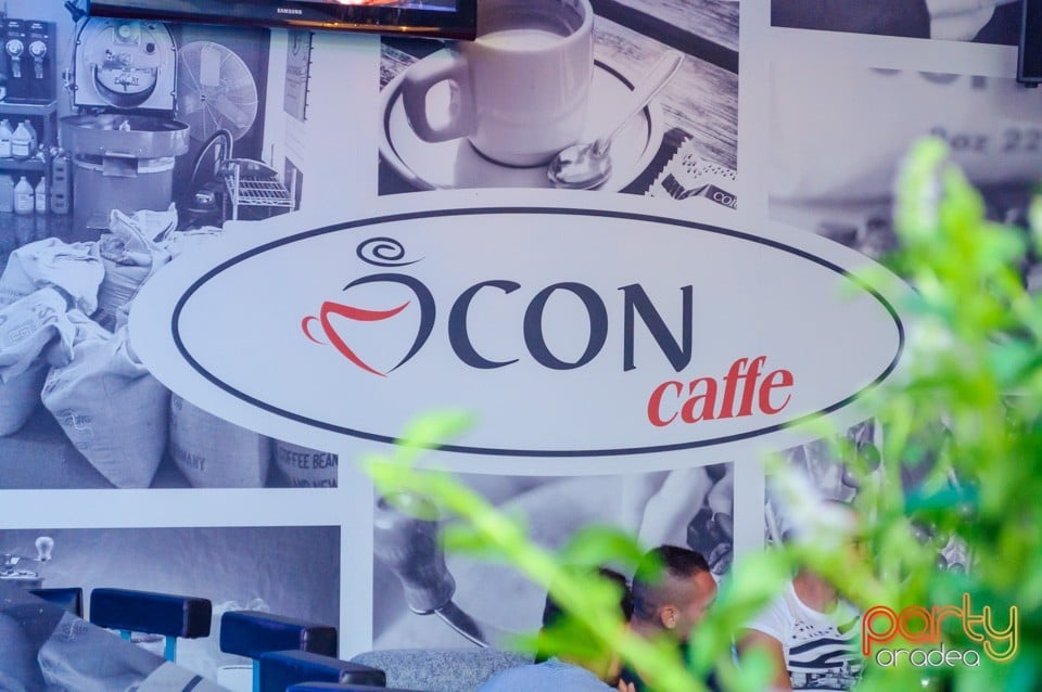 Vineri seara în Icon Caffe, Icon Caffe