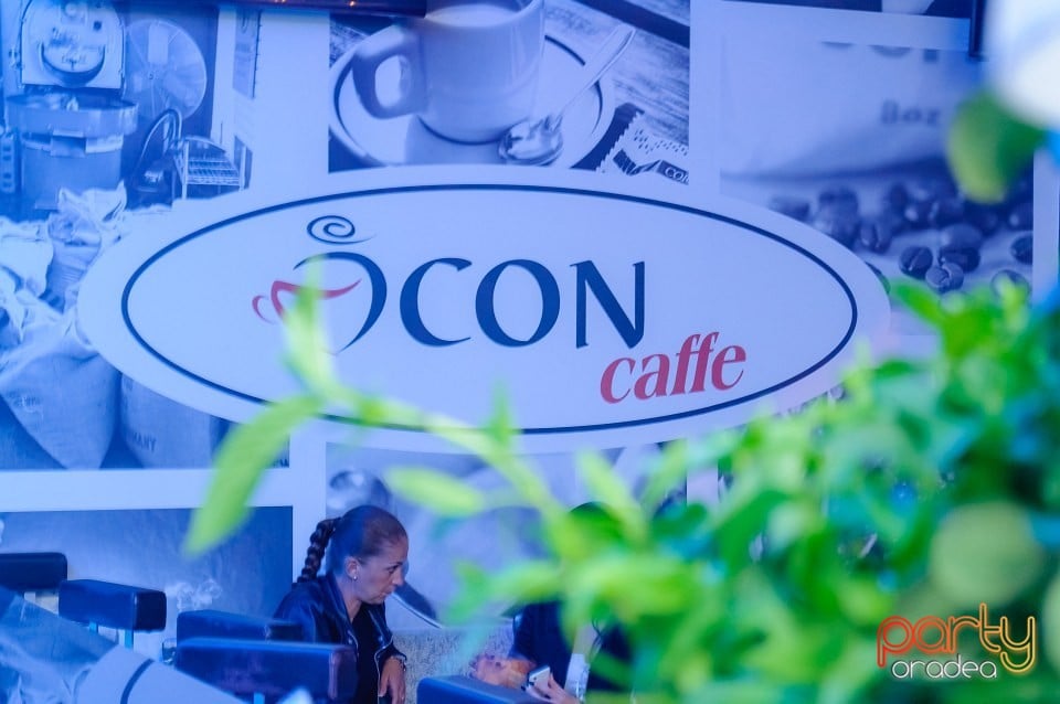 Voie bună în Icon Caffe, Icon Caffe