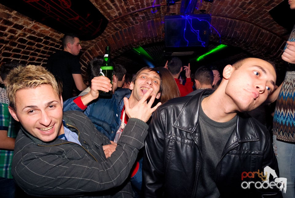 Voie bună la NMD Student Party,