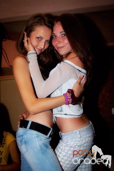 We Make Hits Party,