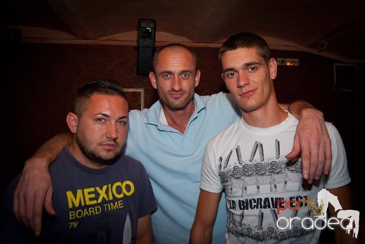 We Make Hits Party,